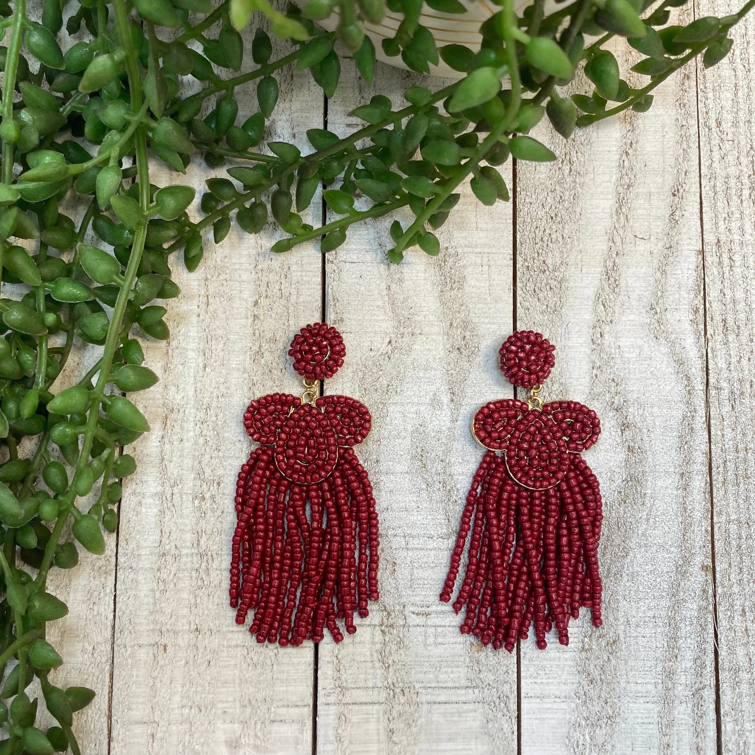 BURGUNDY/GOLD SEEDBEAD SWIRL AND TASSEL EARRINGS