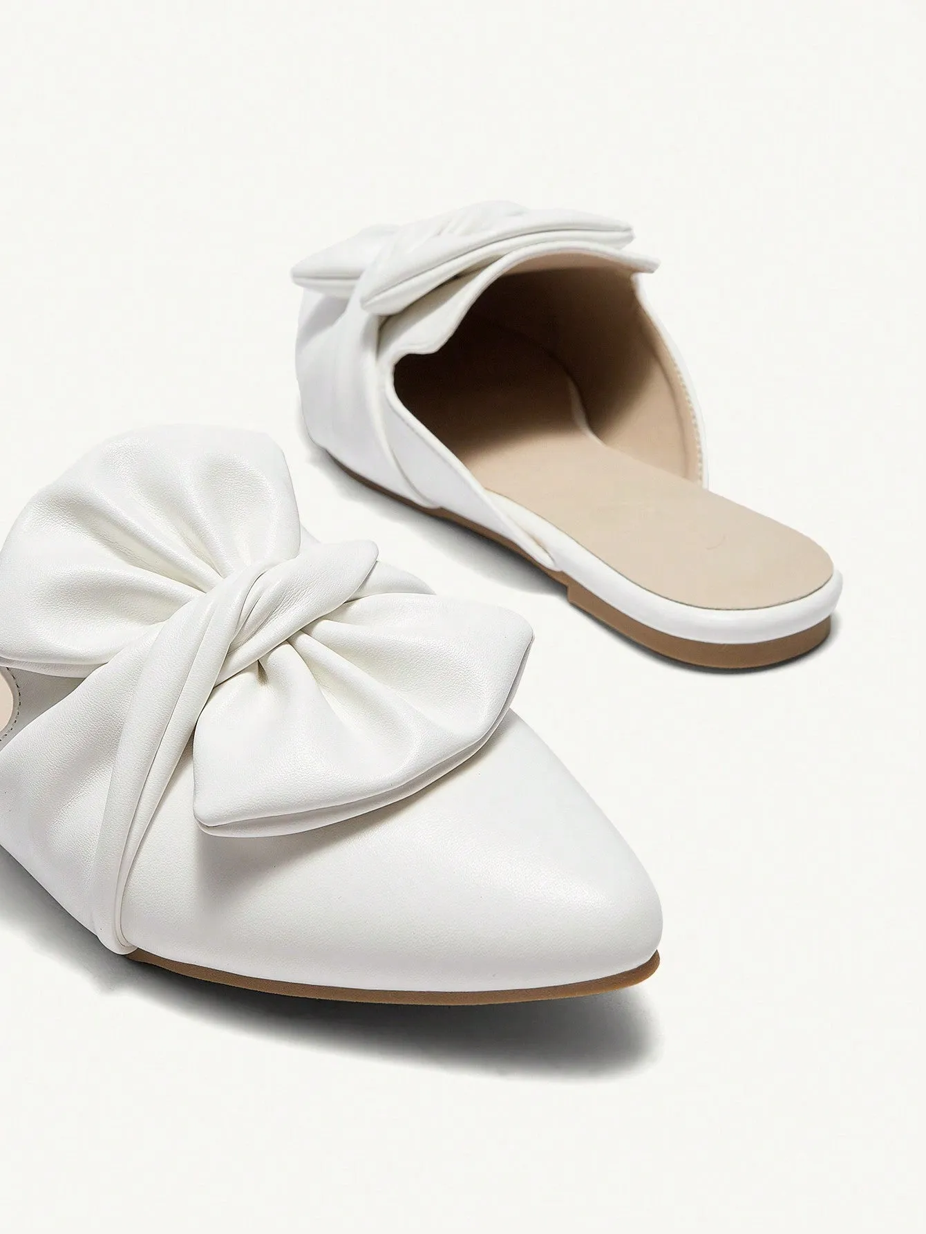 CUCCOO CHICEST Women's Fashionable White Flat Shoes With Large Bow Decoration And Slip-On Design
