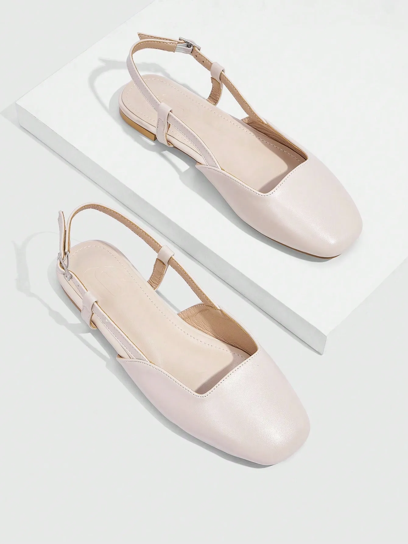 CUCCOO CURVES CUCCOO Plus-Size Square Toe Slip-On Flat Shoes With Back Strap