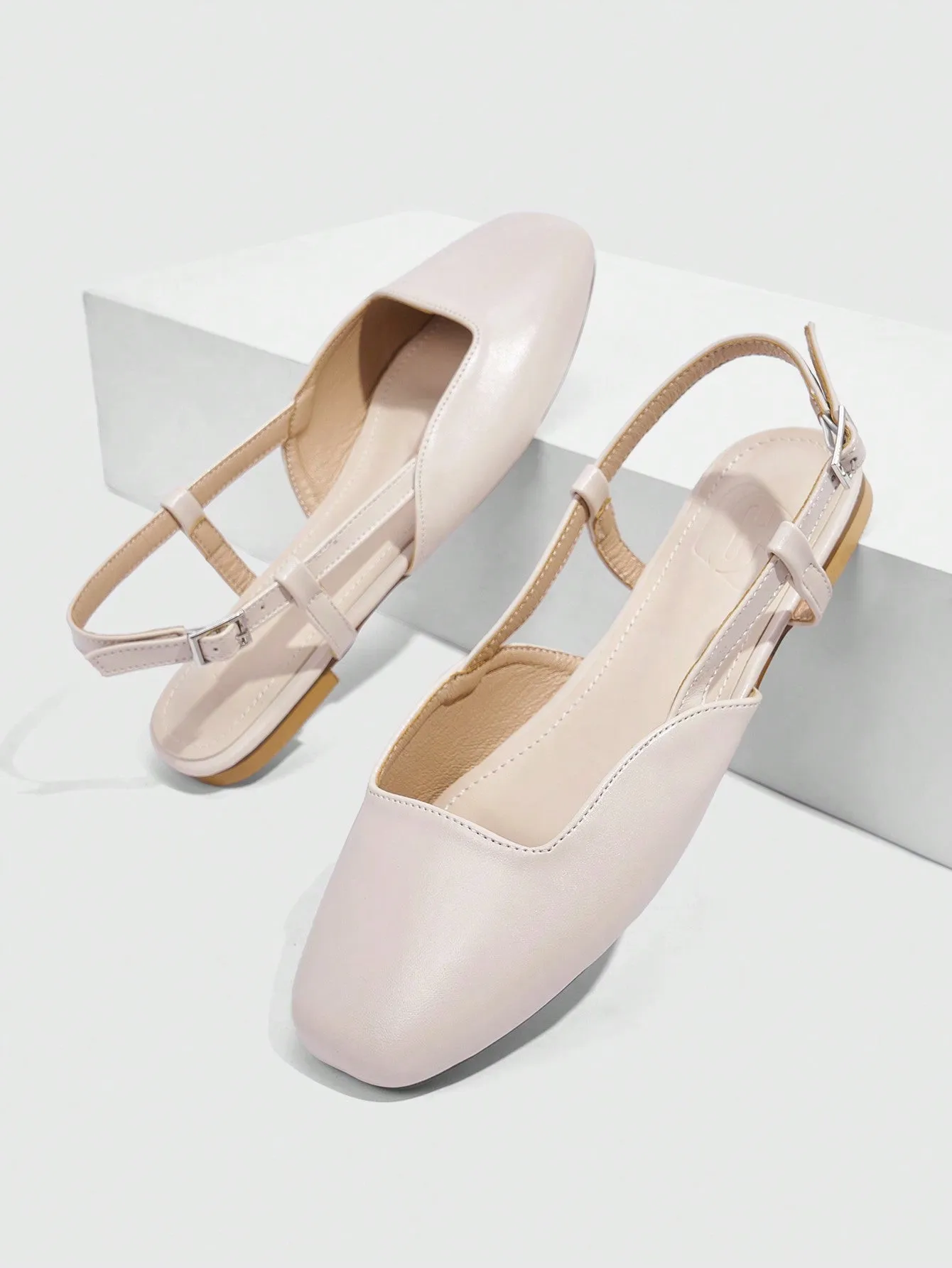 CUCCOO CURVES CUCCOO Plus-Size Square Toe Slip-On Flat Shoes With Back Strap